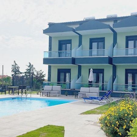 Paramithi Luxury Apartments Nikiti  Extérieur photo
