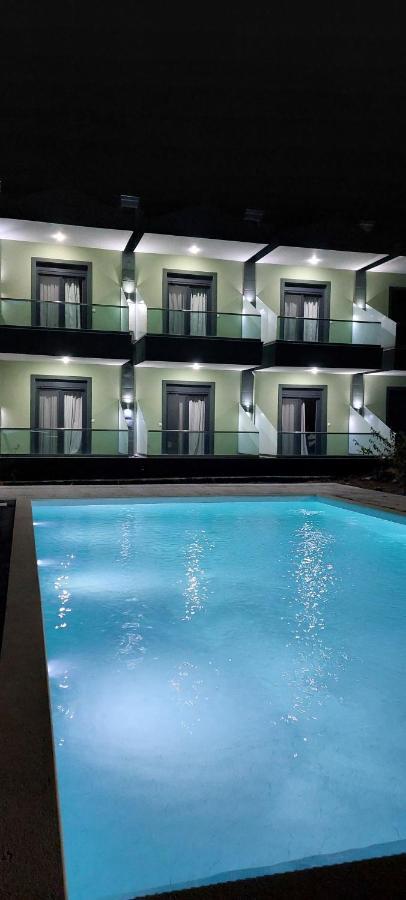 Paramithi Luxury Apartments Nikiti  Extérieur photo