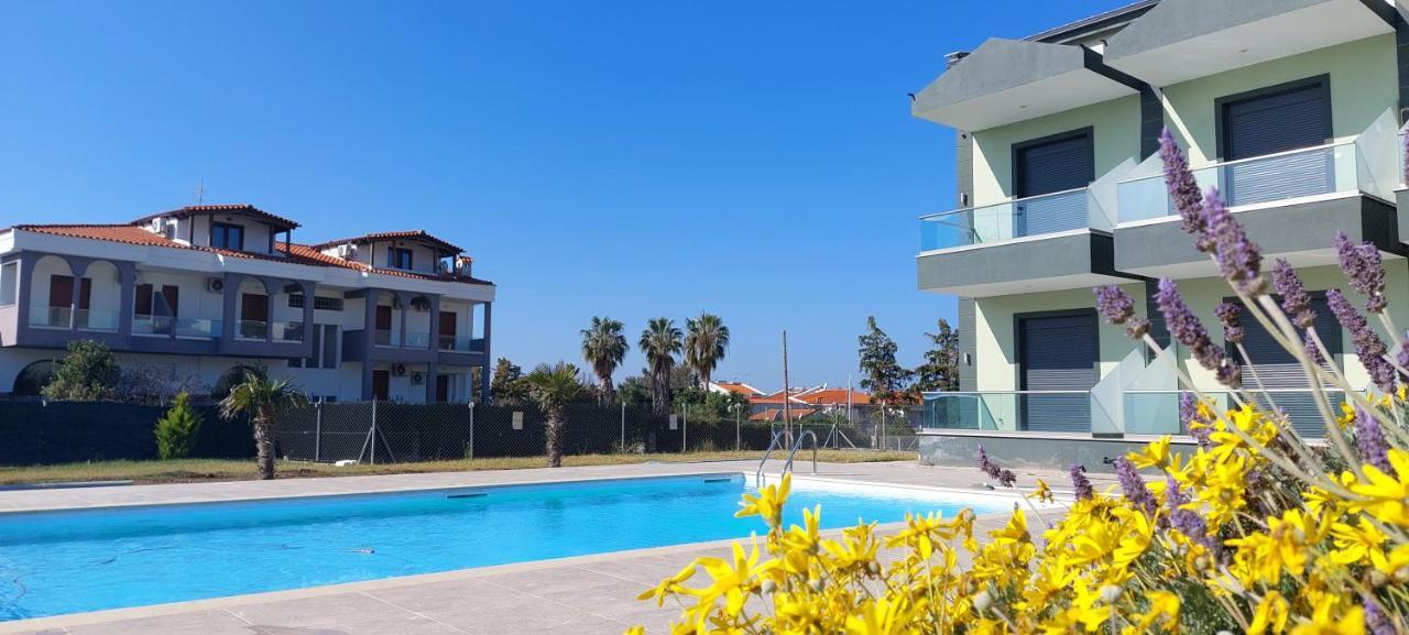 Paramithi Luxury Apartments Nikiti  Extérieur photo