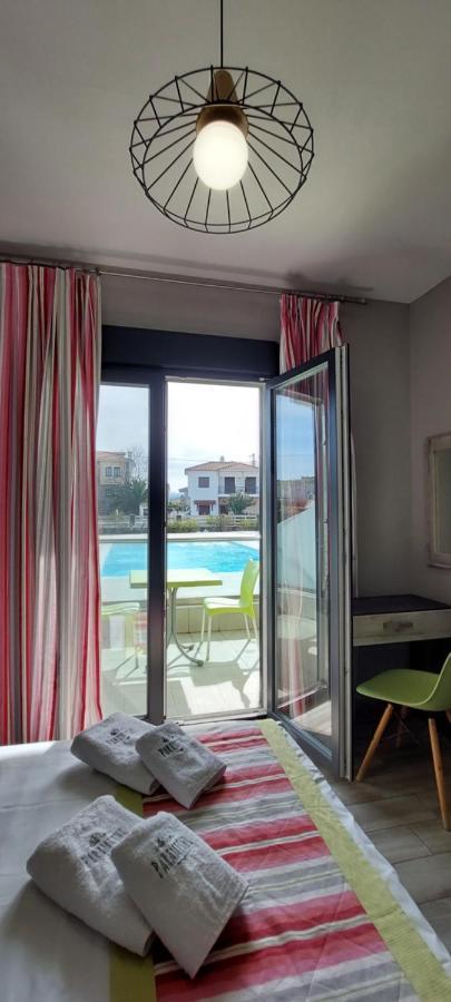 Paramithi Luxury Apartments Nikiti  Extérieur photo