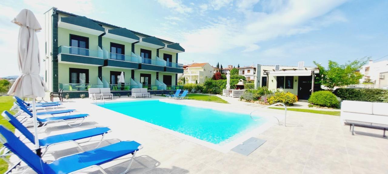 Paramithi Luxury Apartments Nikiti  Extérieur photo