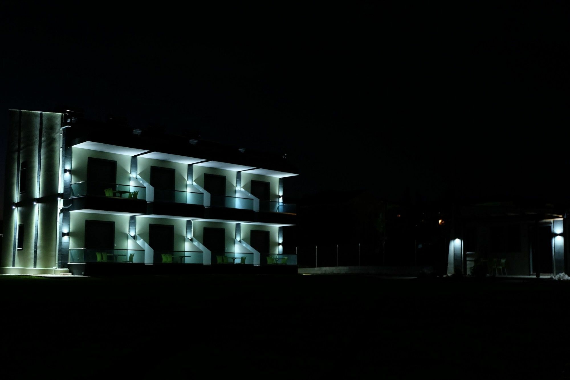 Paramithi Luxury Apartments Nikiti  Extérieur photo